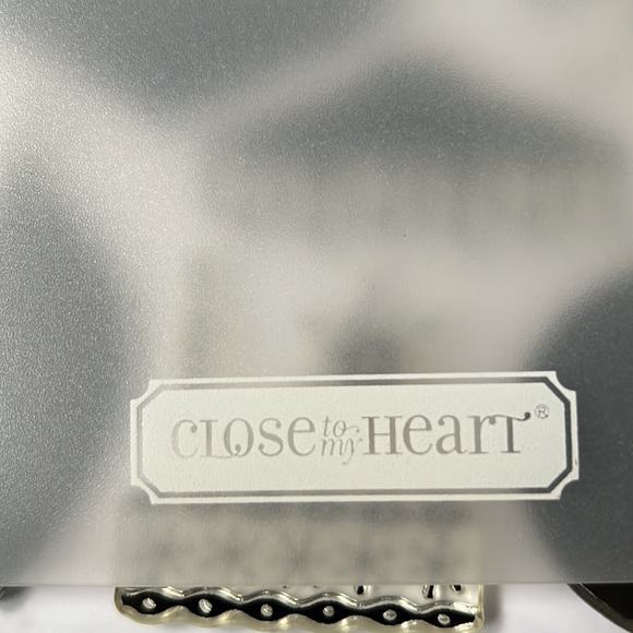 Adorn-able D1446 stamp set - Picture 7 of 8